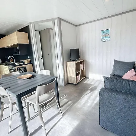 Jullouville: 4 Pers, Proche Plage, Piscine Chauffée - Fr-1-361-534 * Jullouville