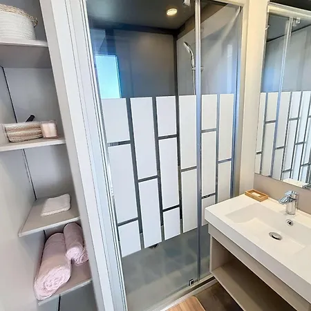 شاليه Jullouville: 4 Pers, Proche Plage, Piscine Chauffee - Fr-1-361-534 *