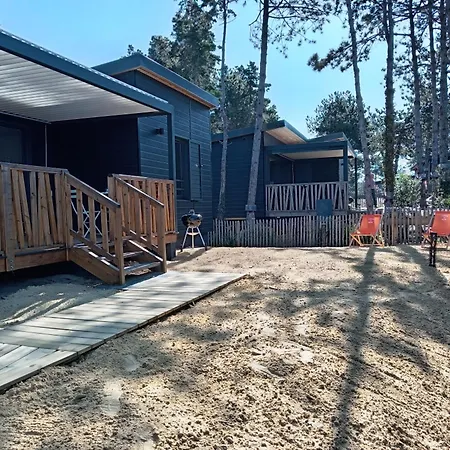 Chalet Elegant A : Plage, Terrasse, Piscine Chauffee, 4 Couchages - Fr-1-361-534 *