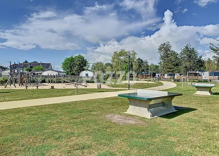 Jullouville: 4 Pers, Proche Plage, Piscine Chauffee - Fr-1-361-534 *