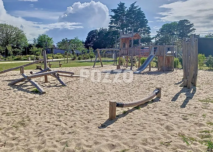 Jullouville: 4 Pers, Proche Plage, Piscine Chauffee - Fr-1-361-534